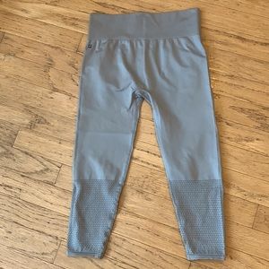 Size XL Fabletics Cropped Gray Leggings